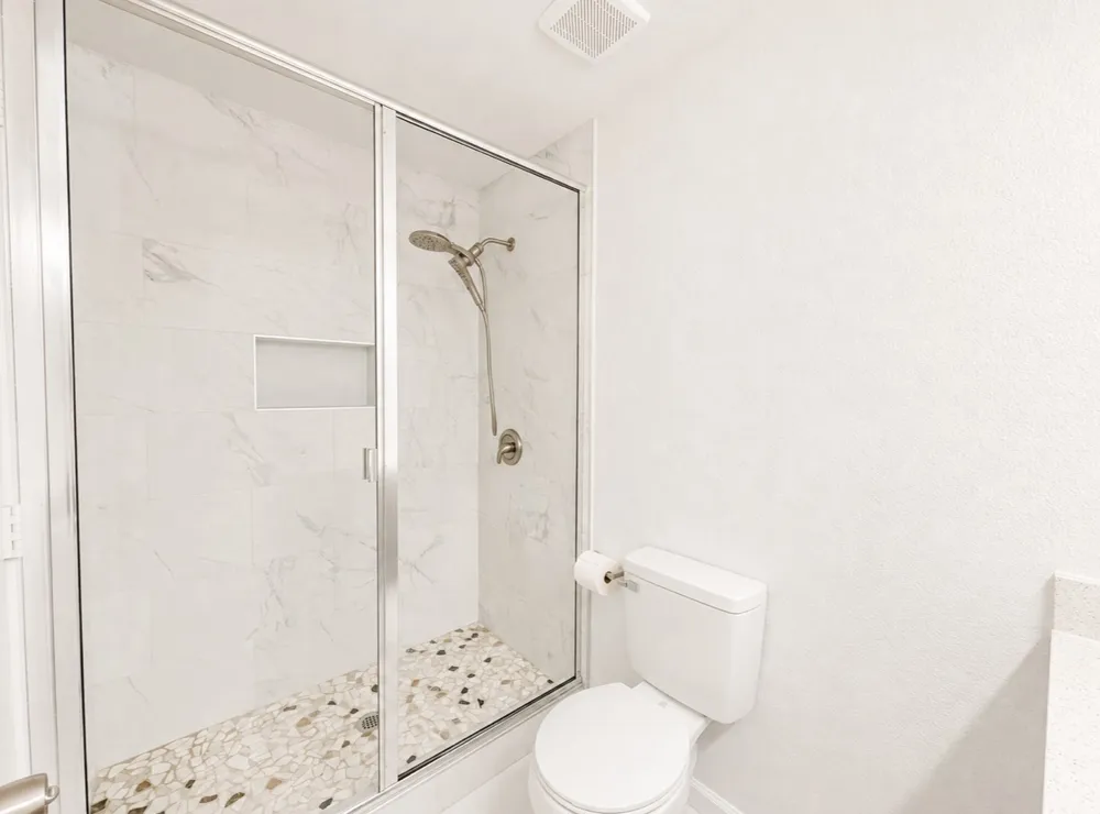 4142 Victoria Street Irving, TX 75062