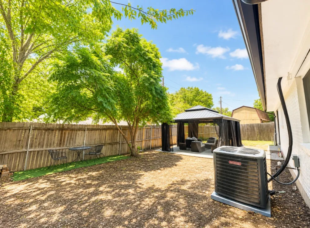 4142 Victoria Street Irving, TX 75062