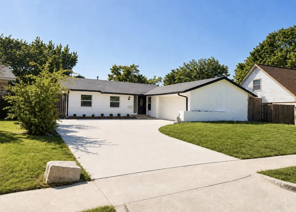 4142 Victoria Street Irving, TX 75062