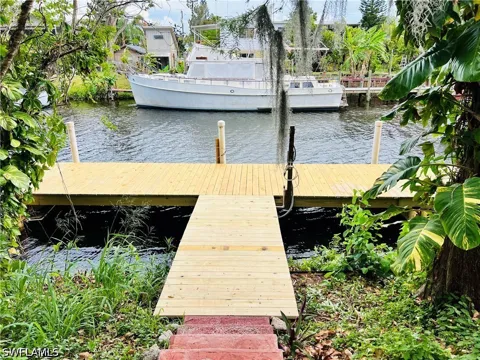 Schooner Lane
