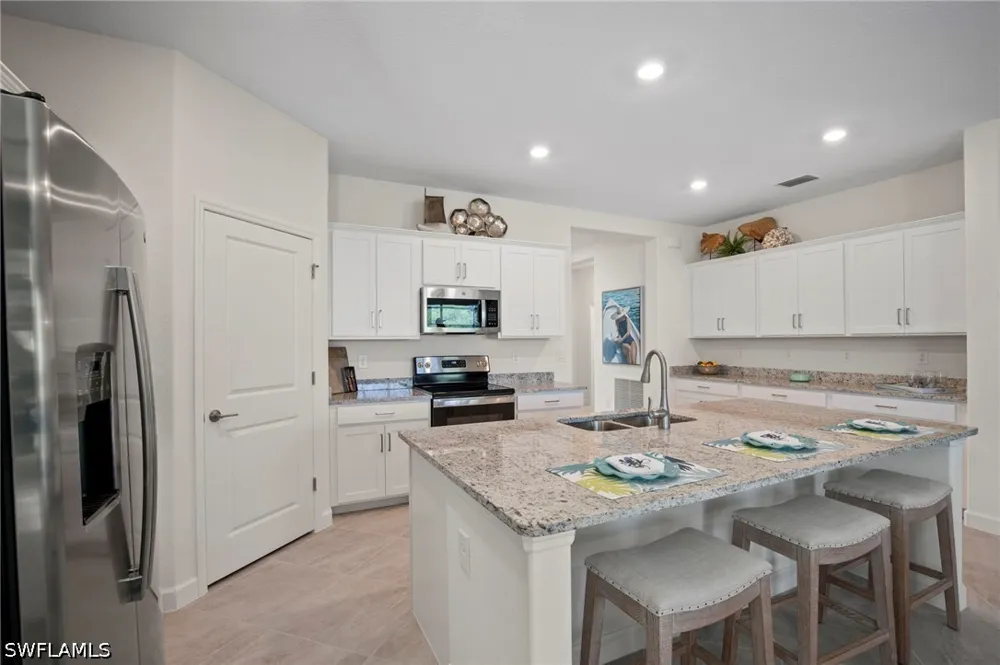 E Windsor Drive Alva, FL 33920