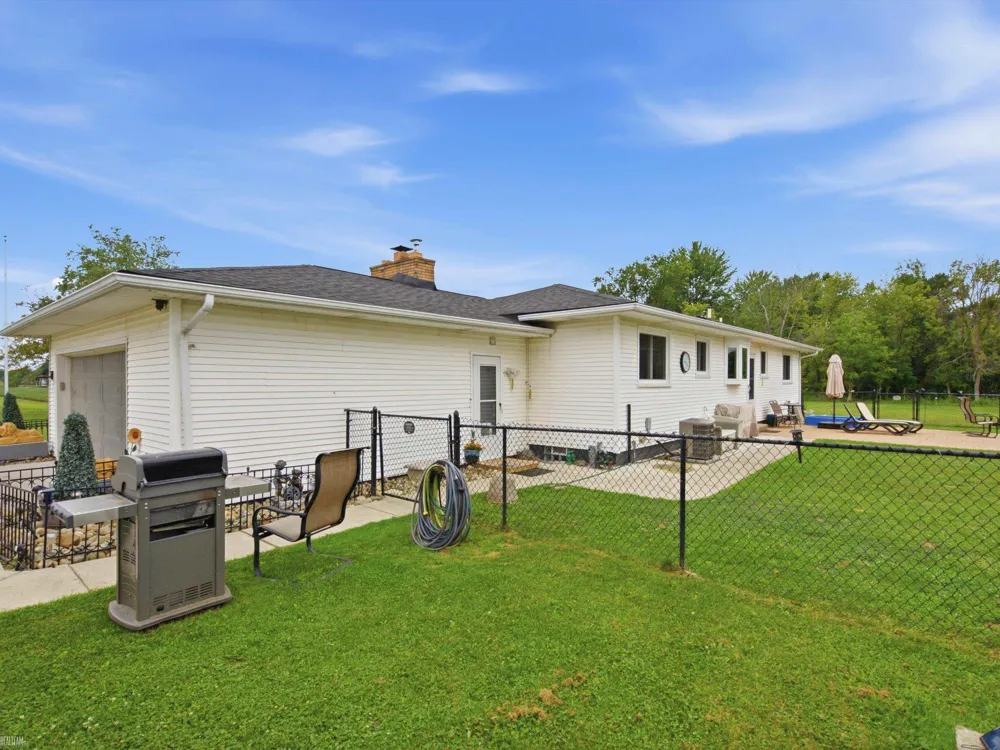 34189 30 Mile Road Lenox Township, MI 48050