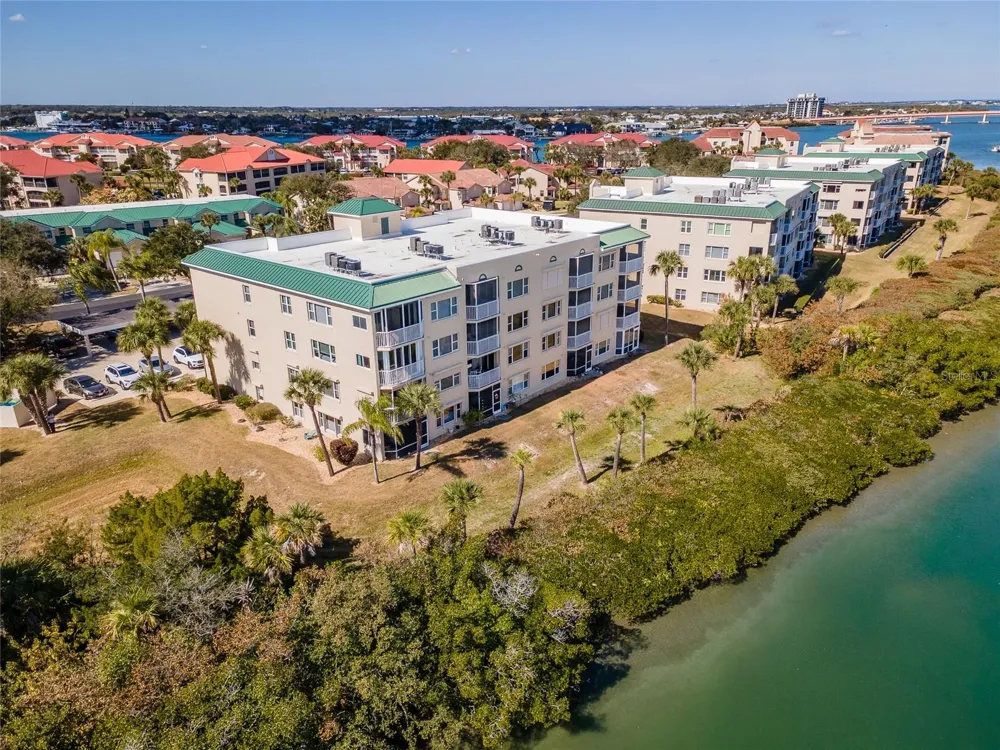 426 BOUCHELLE DRIVE #301 New Smyrna Beach, FL 32169