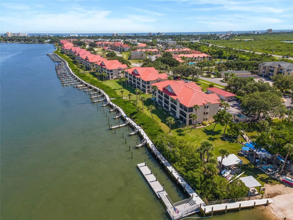 426 BOUCHELLE DRIVE #301 New Smyrna Beach, FL 32169