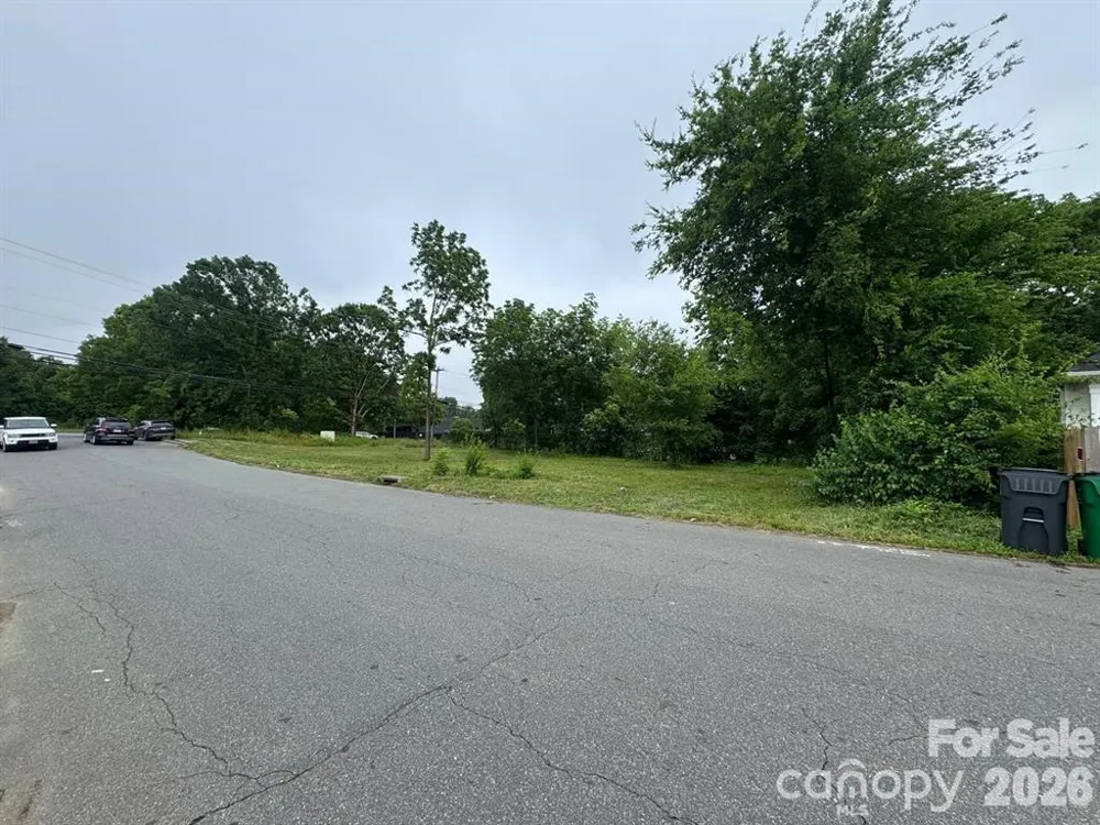 2211 Carmine Street Charlotte, NC 28206