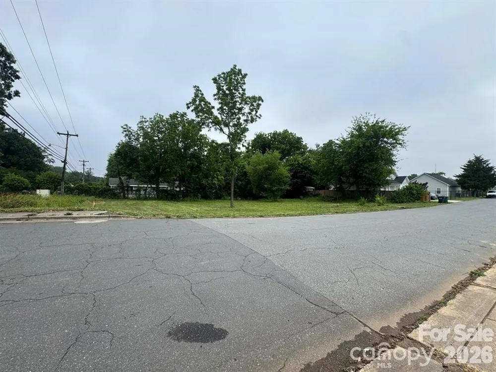 2211 Carmine Street Charlotte, NC 28206