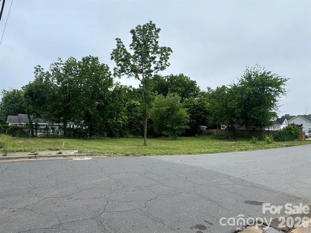 2211 Carmine Street Charlotte, NC 28206