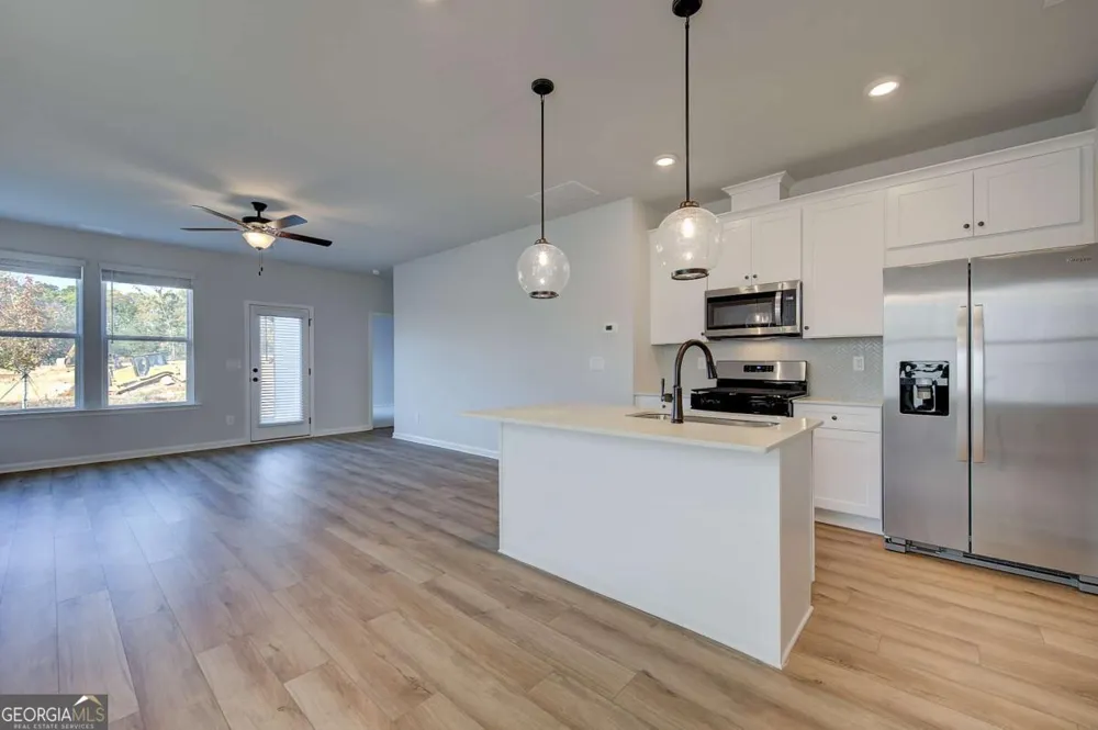 332 Bedford TRCE Conyers, GA 30094