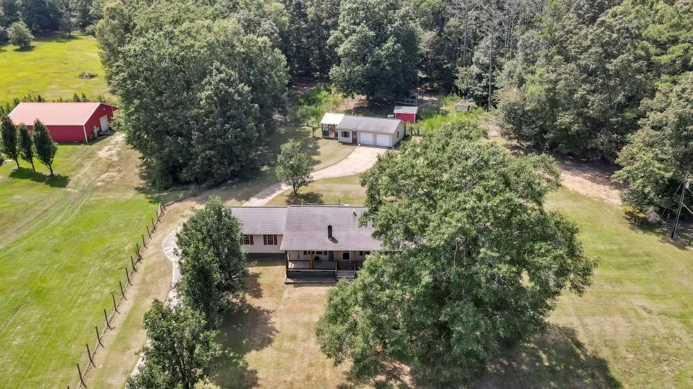 622 Harmony Road SE Aragon, GA 30104