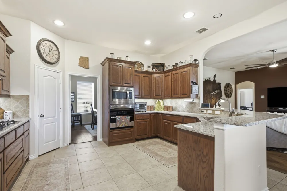 4055 Hackberry Circle Caddo Mills, TX 75135