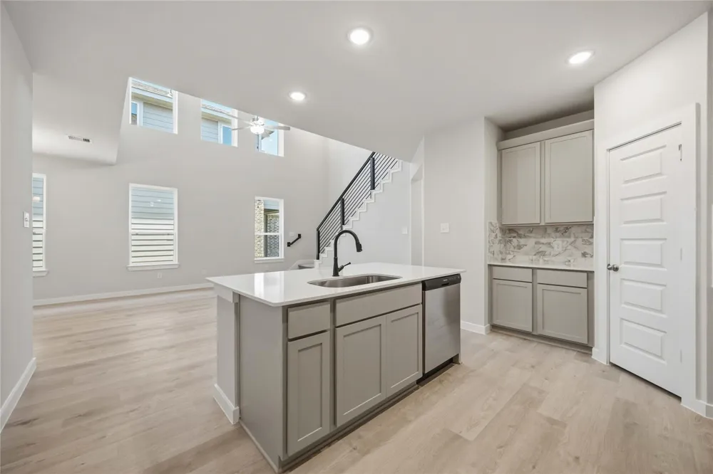 1060 Lilly Lane Bellville, TX 77418