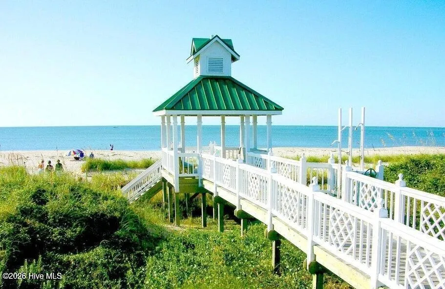 2537 St James Drive SE #Apt 1108 Southport, NC 28461