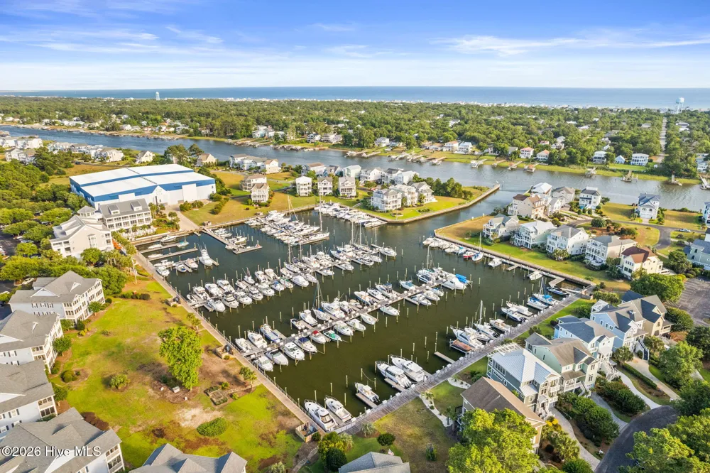 2537 St James Drive SE #Apt 1108 Southport, NC 28461