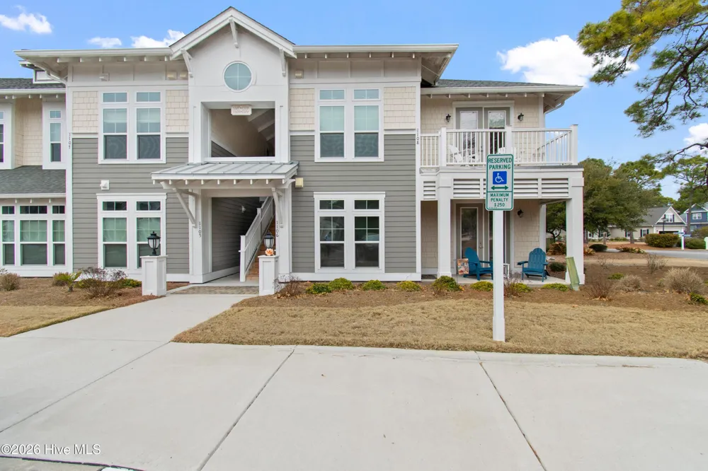 2537 St James Drive SE #Apt 1108 Southport, NC 28461