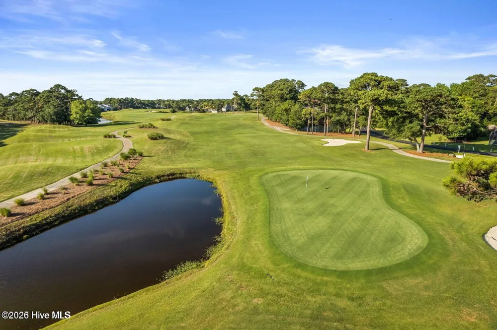 2537 St James Drive SE #Apt 1108 Southport, NC 28461