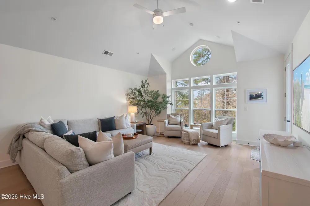 2537 St James Drive SE #Apt 1108 Southport, NC 28461