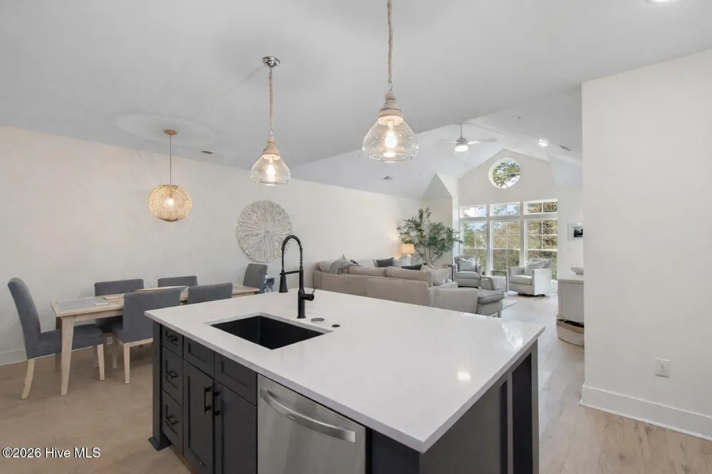 2537 St James Drive SE #Apt 1108 Southport, NC 28461