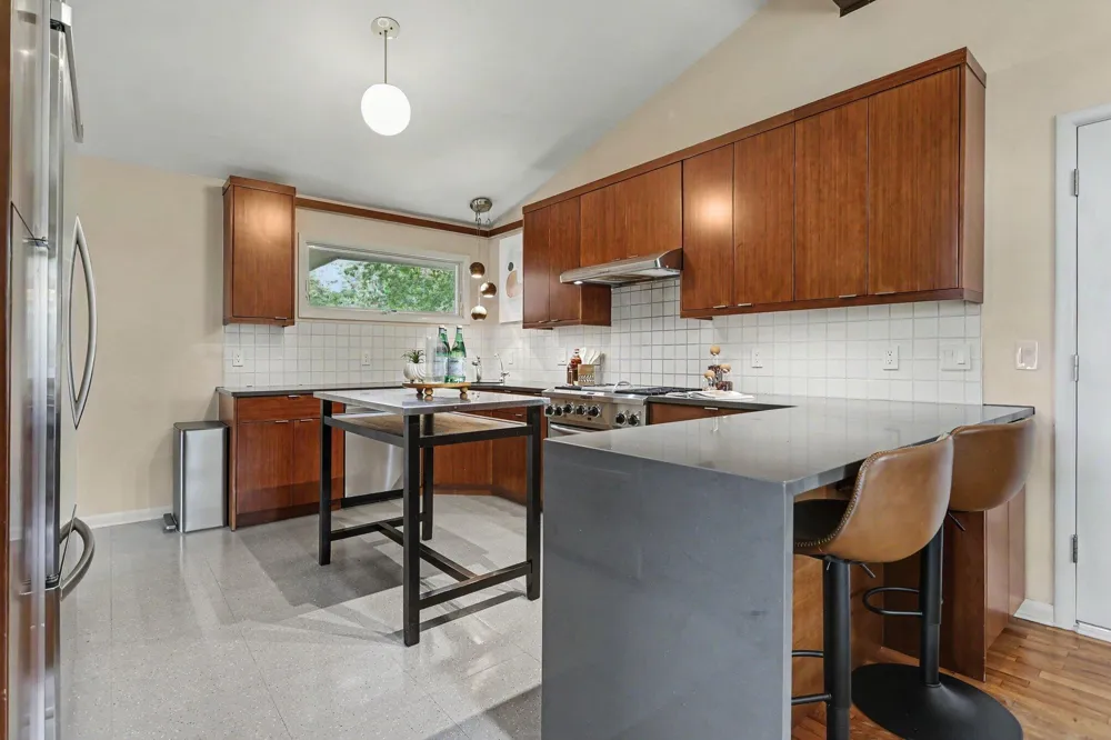 3206 W Valley View Drive St. Joseph, MI 49085
