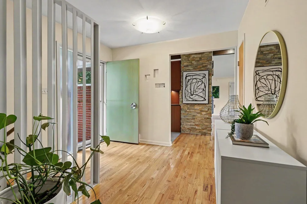 3206 W Valley View Drive St. Joseph, MI 49085