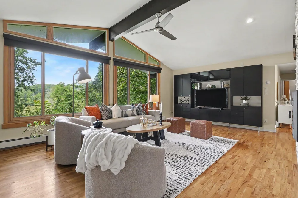 3206 W Valley View Drive St. Joseph, MI 49085