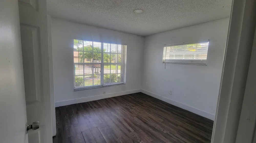 9520 W Daffodil Lane Miramar, FL 33025