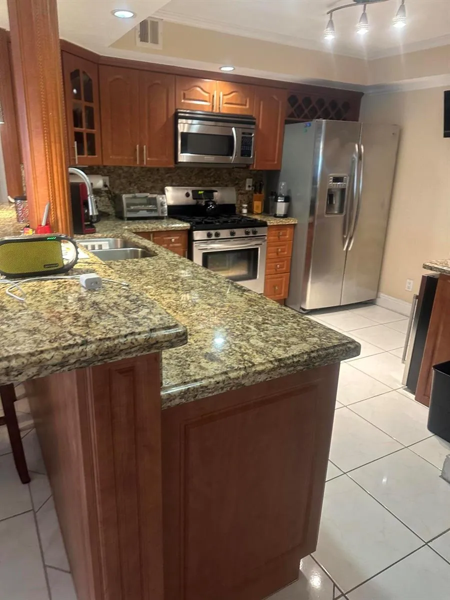 3140 S OCEAN DRIVE #210 Hallandale Beach, FL 33009