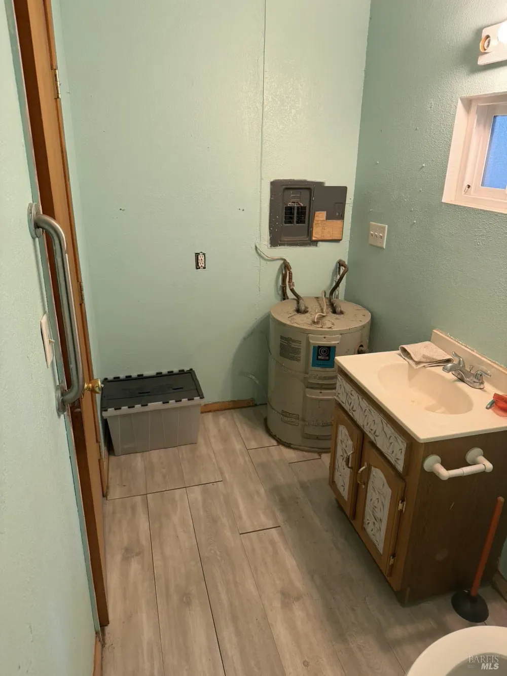 23175 Biggar Lane Covelo, CA 95428