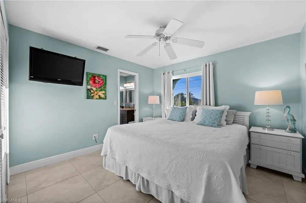 2498 Sapodilla Lane St. James City, FL 33956