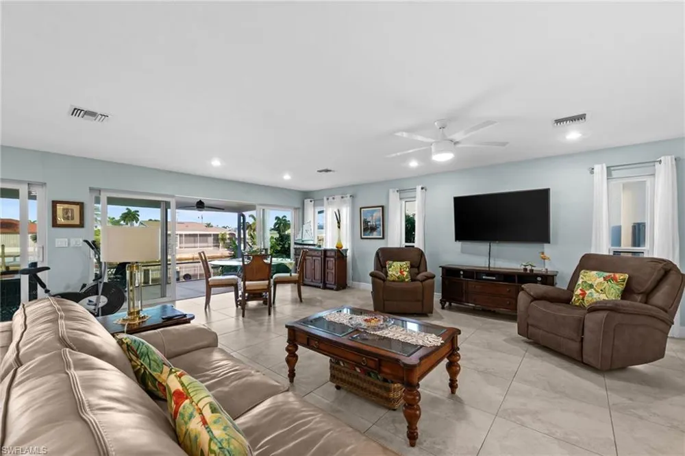 2498 Sapodilla Lane St. James City, FL 33956