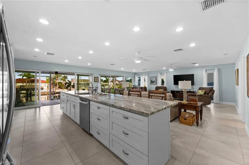 2498 Sapodilla Lane St. James City, FL 33956