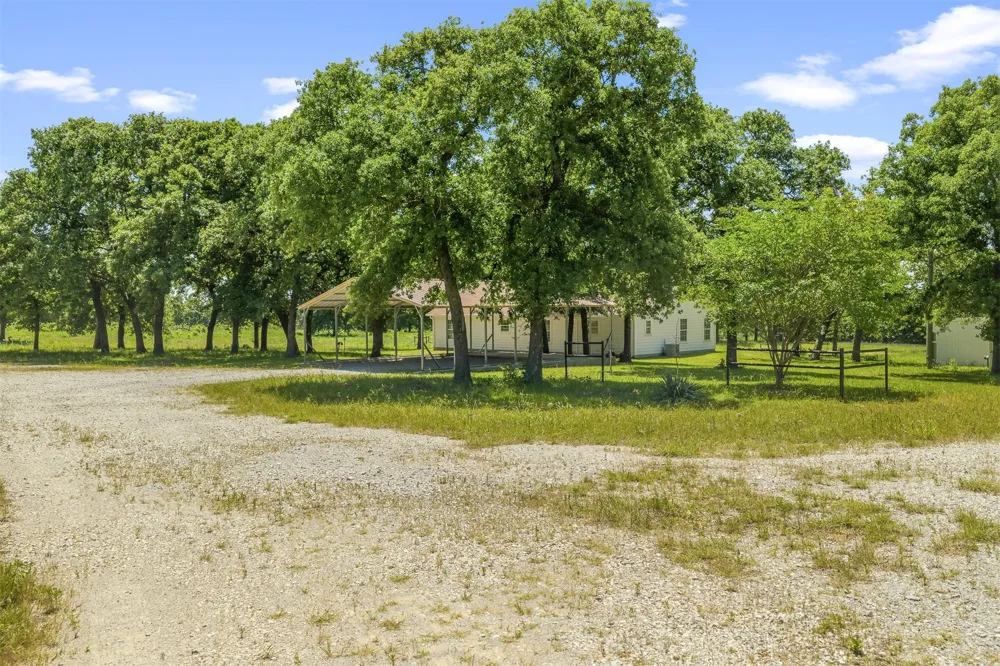 831 Barrons Ridge Wilson, OK 73463