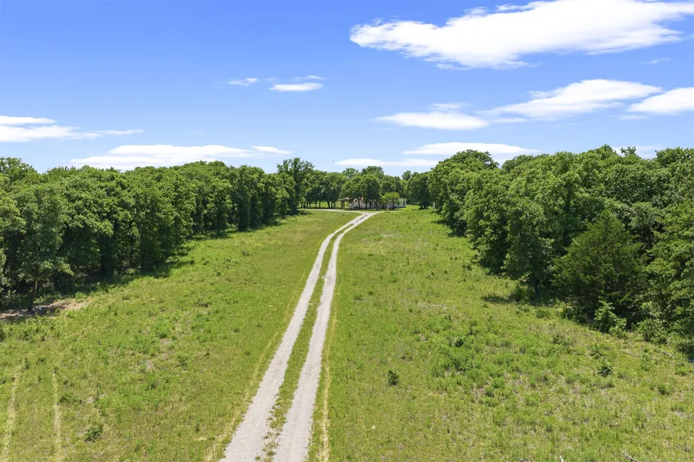 831 Barrons Ridge Wilson, OK 73463