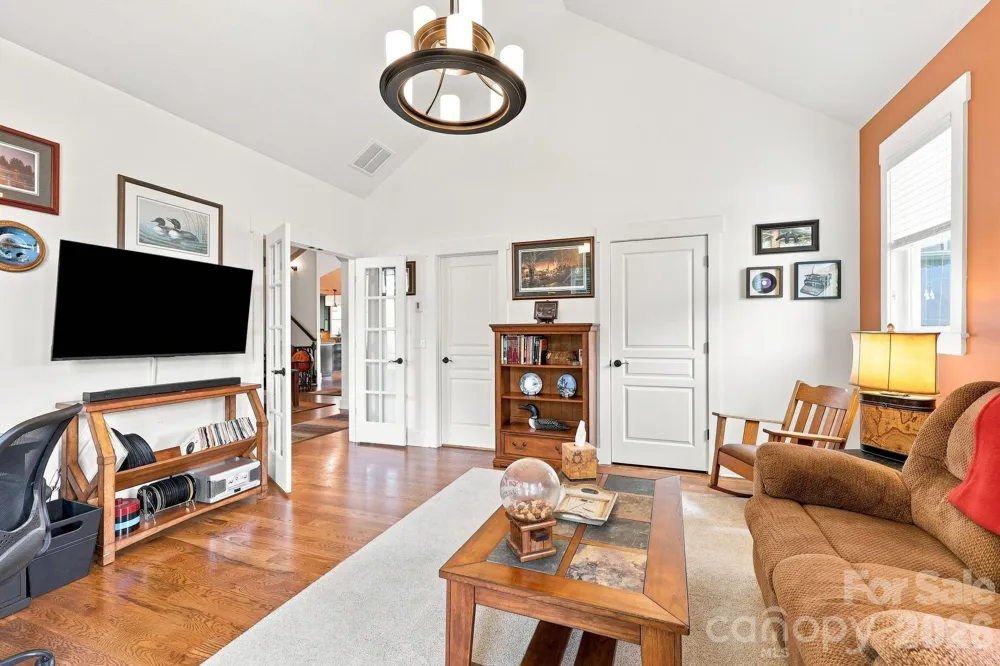 45 Creekside View Drive Asheville, NC 28804