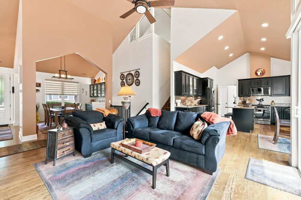 45 Creekside View Drive Asheville, NC 28804