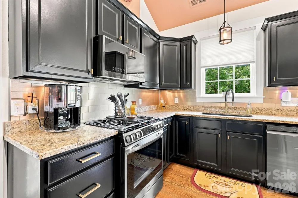 45 Creekside View Drive Asheville, NC 28804