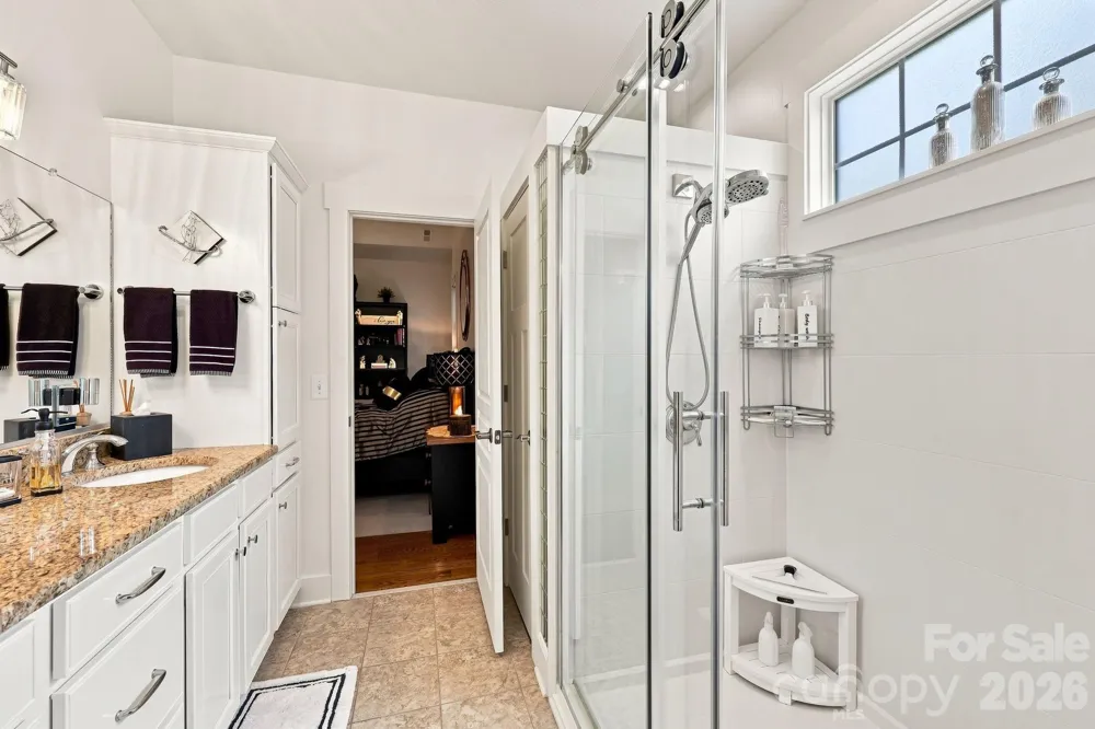 45 Creekside View Drive Asheville, NC 28804