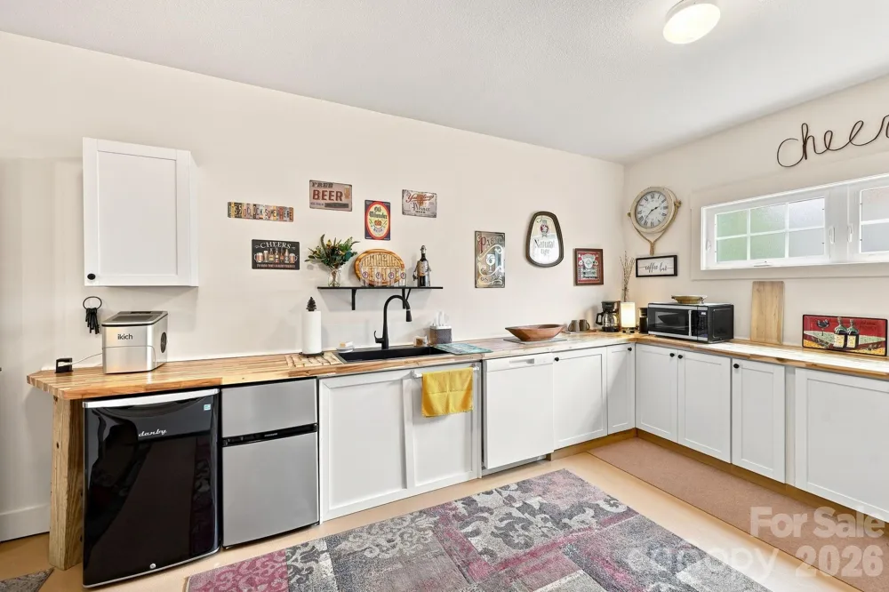 45 Creekside View Drive Asheville, NC 28804
