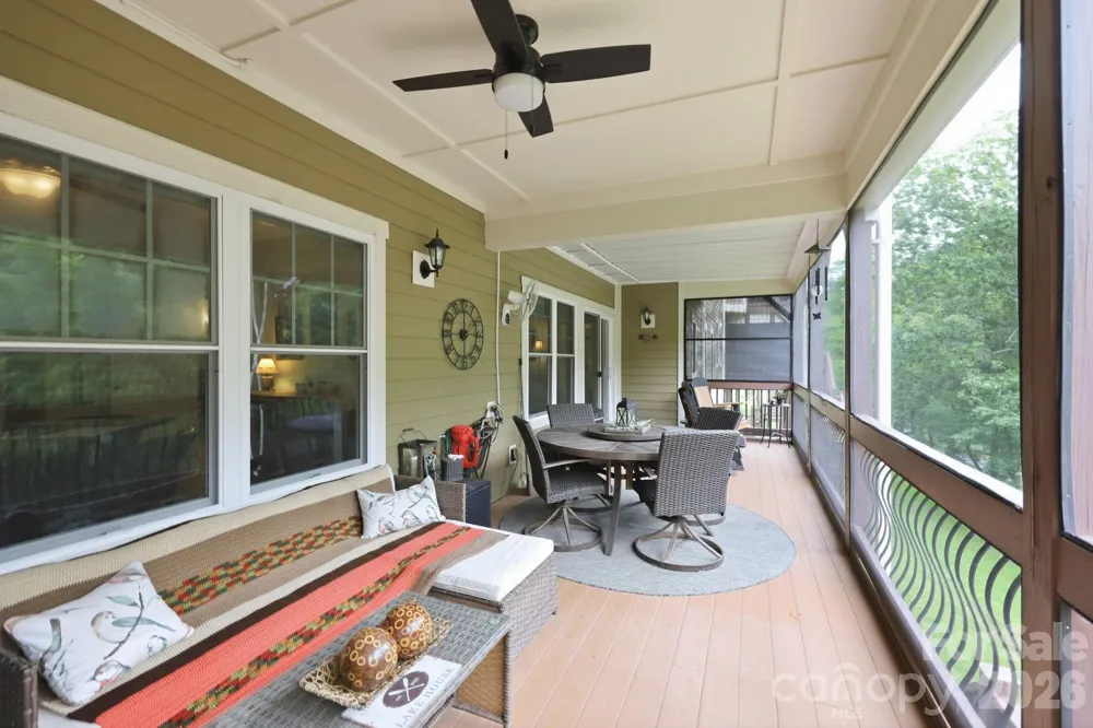 45 Creekside View Drive Asheville, NC 28804