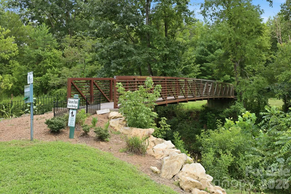 45 Creekside View Drive Asheville, NC 28804