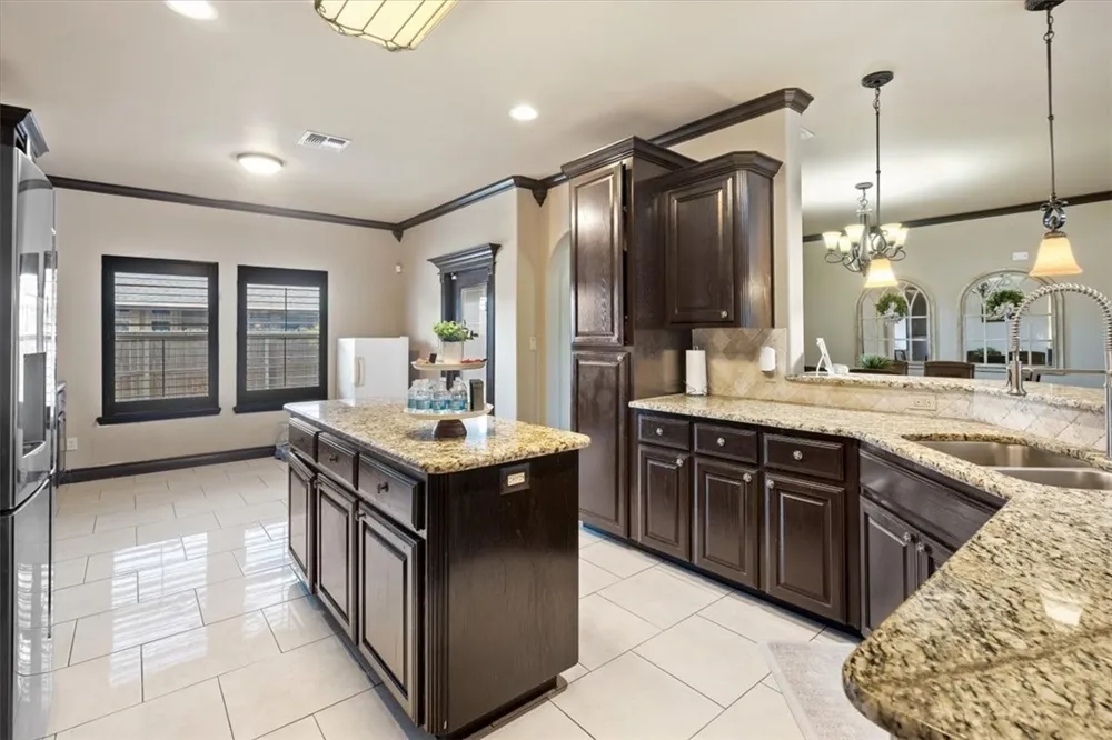 3614 Lake Palestine Robstown, TX 78380
