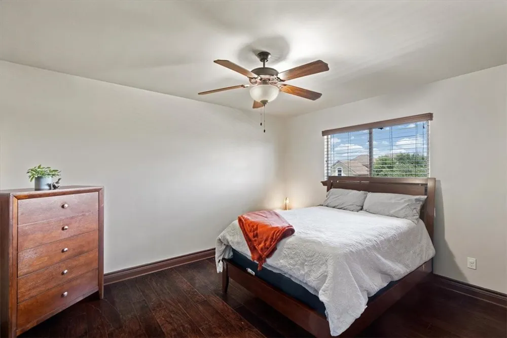 3614 Lake Palestine Robstown, TX 78380