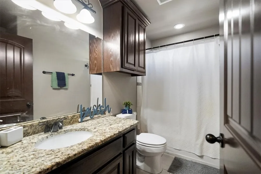 3614 Lake Palestine Robstown, TX 78380