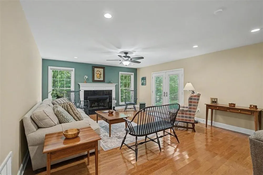 1141 Buttermilk Road SW Cave Spring, GA 30124