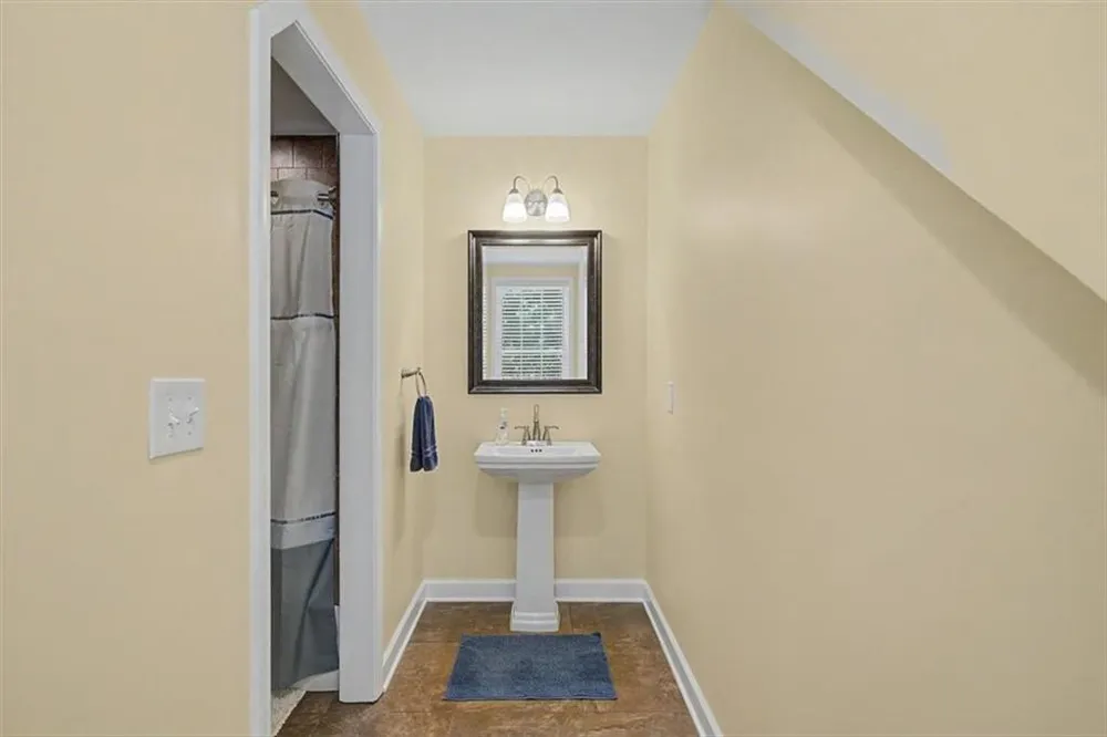 1141 Buttermilk Road SW Cave Spring, GA 30124
