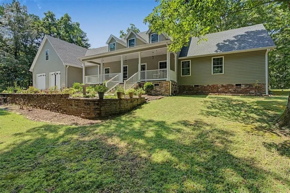 1141 Buttermilk Road SW Cave Spring, GA 30124