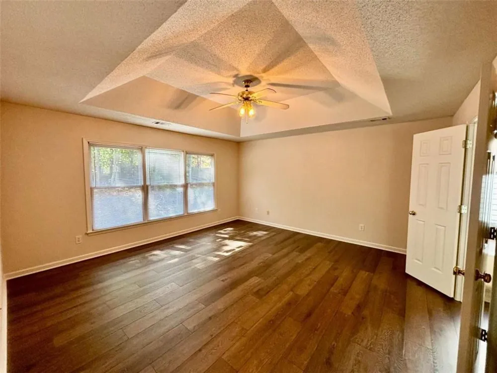 10920 Glenbarr Drive Johns Creek, GA 30097