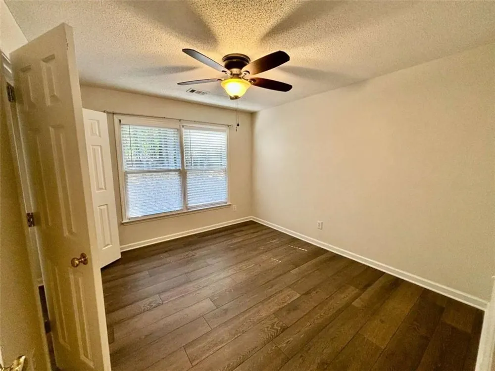 10920 Glenbarr Drive Johns Creek, GA 30097
