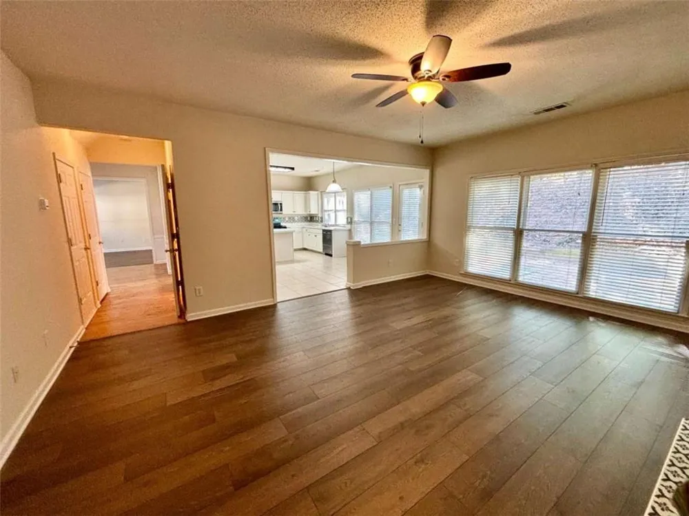 10920 Glenbarr Drive Johns Creek, GA 30097