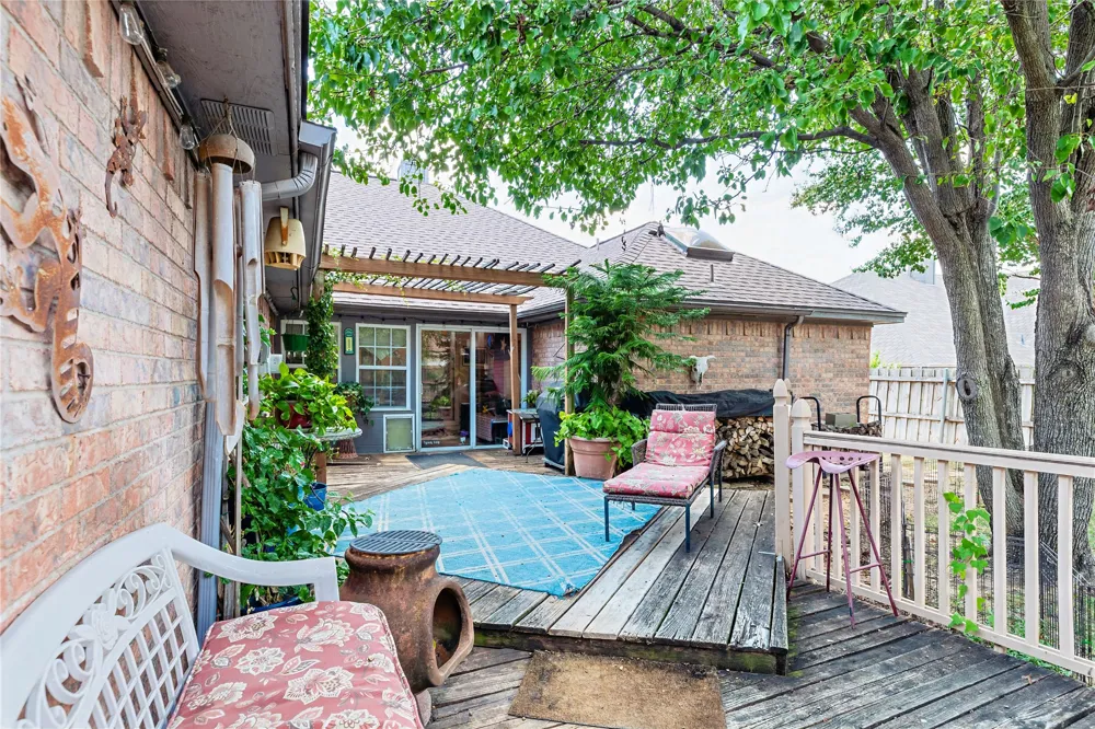 7133 Starnes Road North Richland Hills, TX 76182