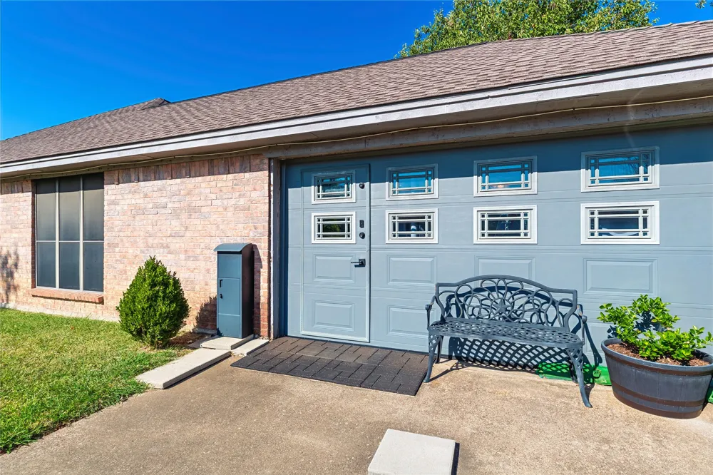 7133 Starnes Road North Richland Hills, TX 76182